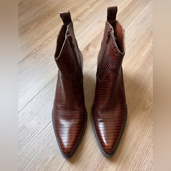 GIANNI BINI WESTERN LIZARD PRINT LEATHER ANKLE COWBOY BOOT Sz 6.5 FESTIVAL BOHO - Picture 1 of 6